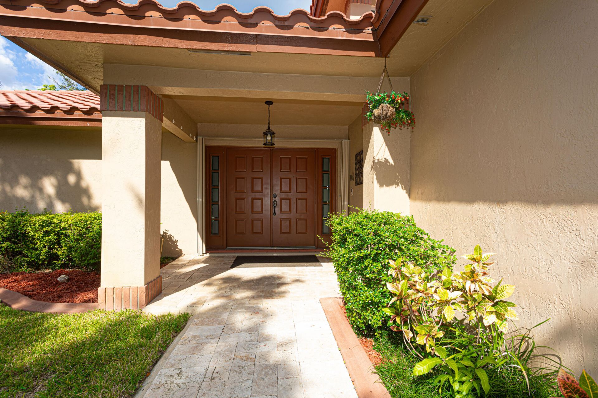19921 NW 4th Street, Pembroke Pines, FL 33029 Photo