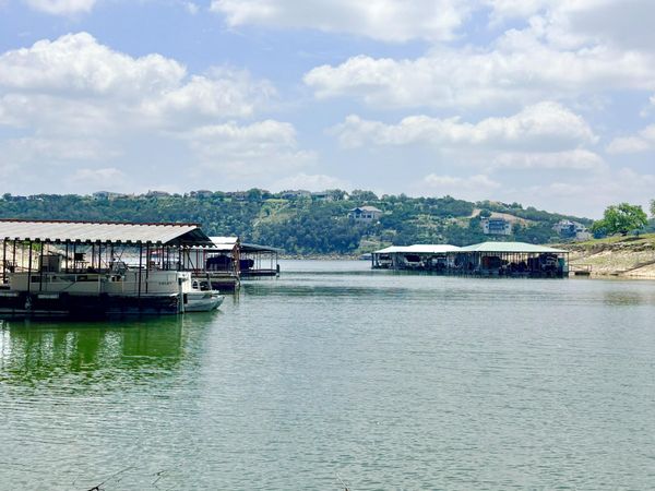 1115 Edgewater DR , Spicewood, TX 78669