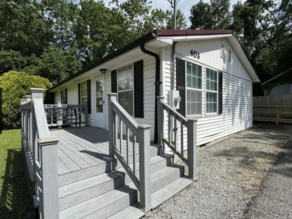 403 S Center Street , Grove, OK 74344