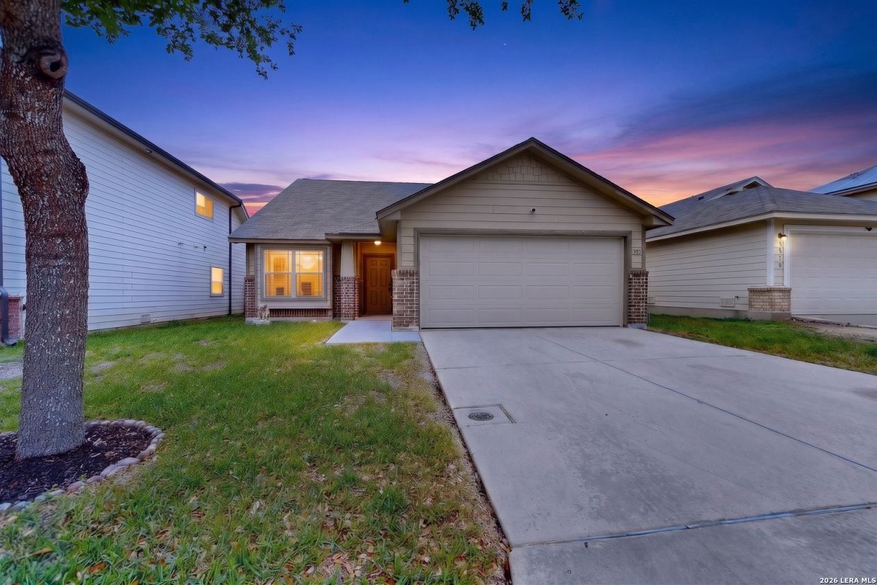 4815 Badland Beacon, Converse, TX 78109 Main Photo