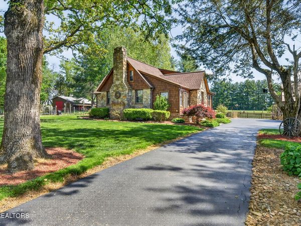 527 Open Range Rd, Crossville, TN 38555