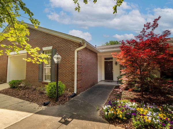 124 Hummingbird, Starkville, MS 39759
