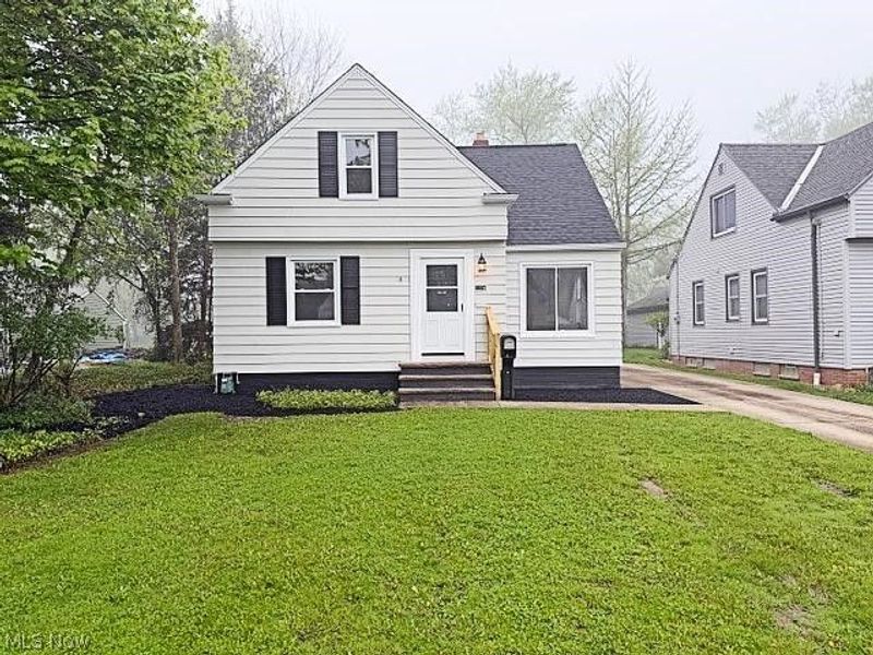 1206 Washington Boulevard, Mayfield Heights, OH 44124 Photo 1