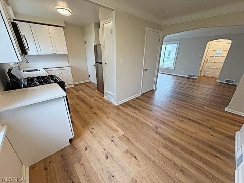 1206 Washington Boulevard, Mayfield Heights, OH 44124 Photo 4