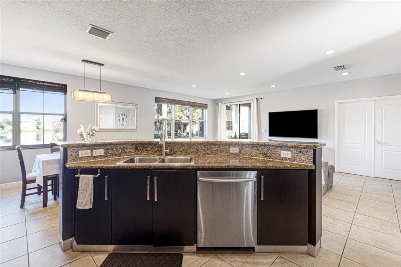 2316 SW 127th Avenue, Miramar, FL 33027 Photo