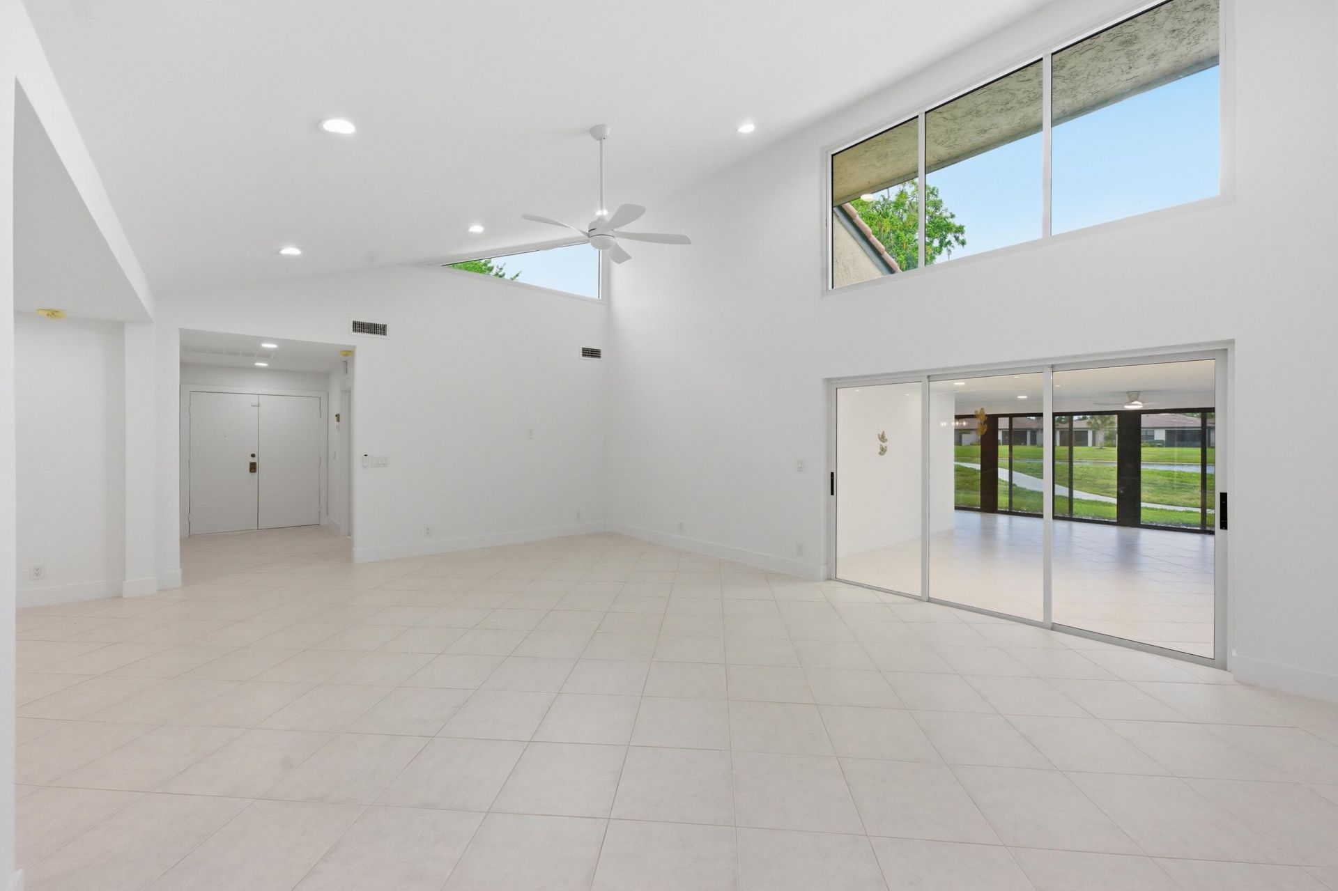 9258 Vista Del Lago, Unit A, Boca Raton, FL 33428 Photo