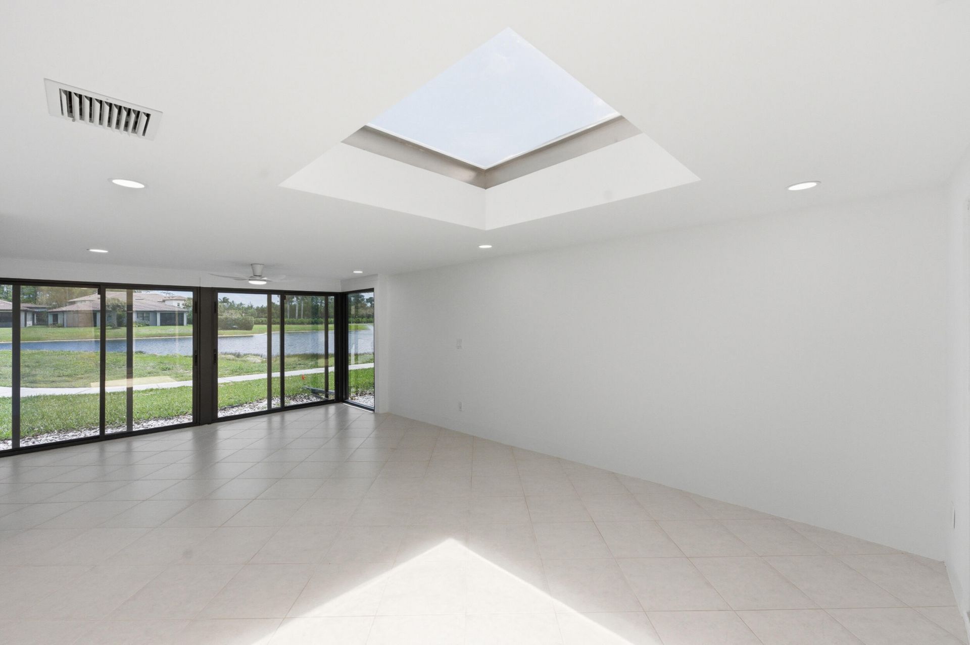 9258 Vista Del Lago, Unit A, Boca Raton, FL 33428 Photo