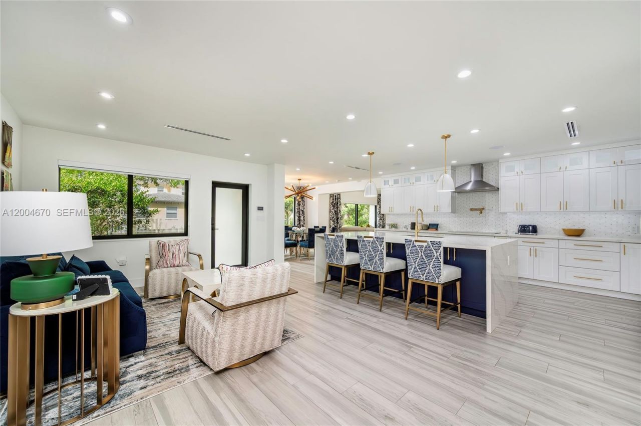 831 Cortez St, Coral Gables, FL 33134 Photo