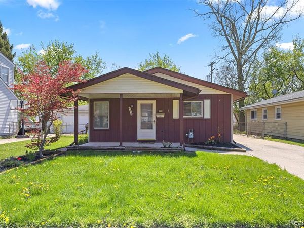 24337 Pennie Street, Dearborn Heights, MI 48125