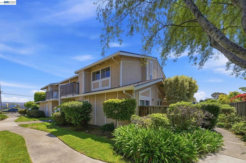 14615 Doolittle Dr, San Leandro, CA 94577 Main Photo
