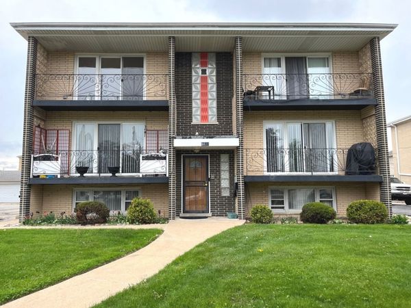 8632 Leclaire Avenue , Burbank, IL 60459