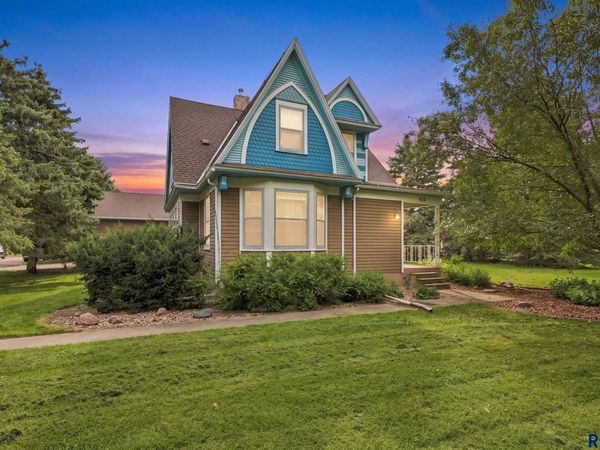 602 highway 25, De Smet, SD 57213