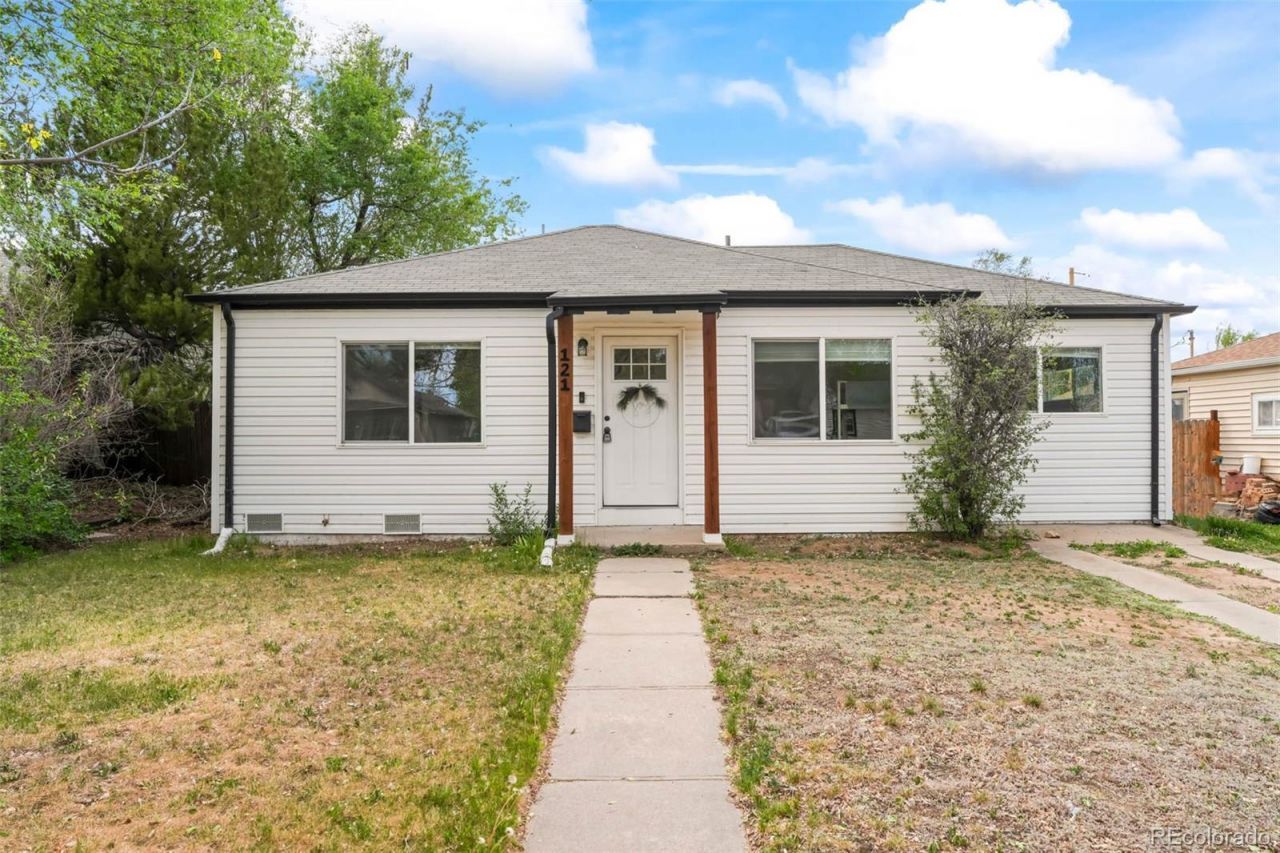 1213 Jamaica Street, Aurora, CO 80010 Main Photo
