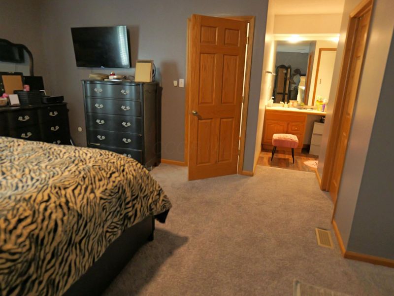 1345 S Waggoner Road, Reynoldsburg, OH 43068 Photo 11