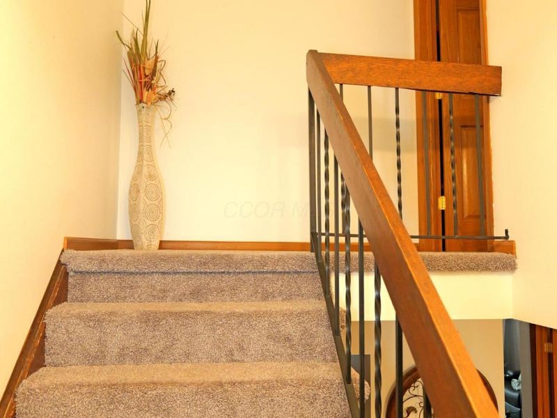 1345 S Waggoner Road, Reynoldsburg, OH 43068 Photo 8