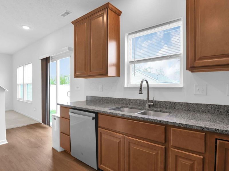 1545 Lewes Castle Drive, Grove City, OH 43123 Photo 13