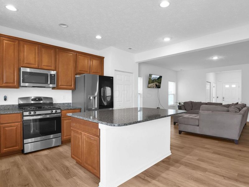 1545 Lewes Castle Drive, Grove City, OH 43123 Photo 14