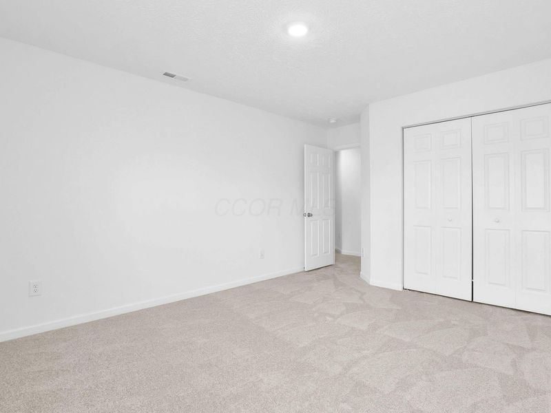 1545 Lewes Castle Drive, Grove City, OH 43123 Photo 22