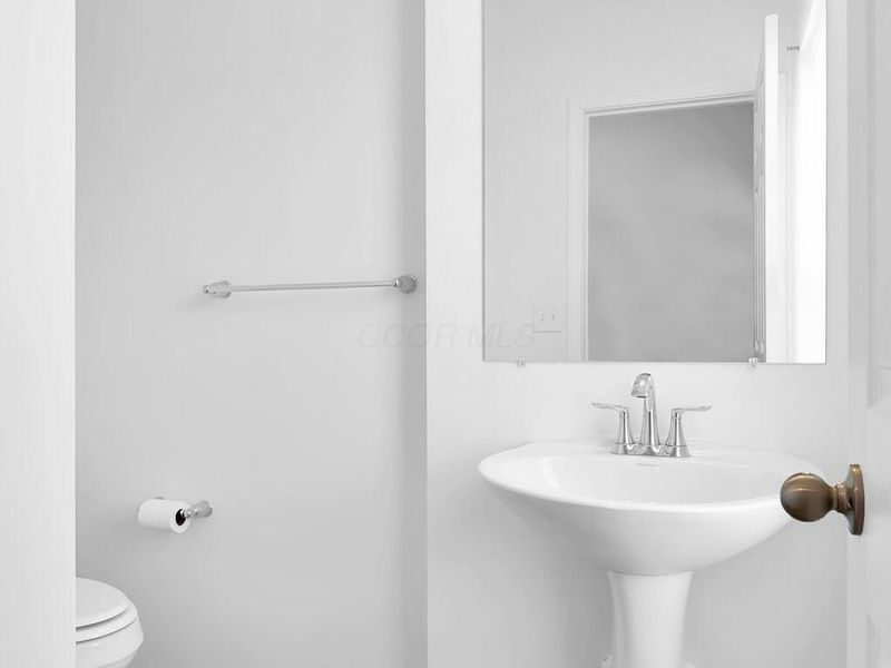 1545 Lewes Castle Drive, Grove City, OH 43123 Photo 5