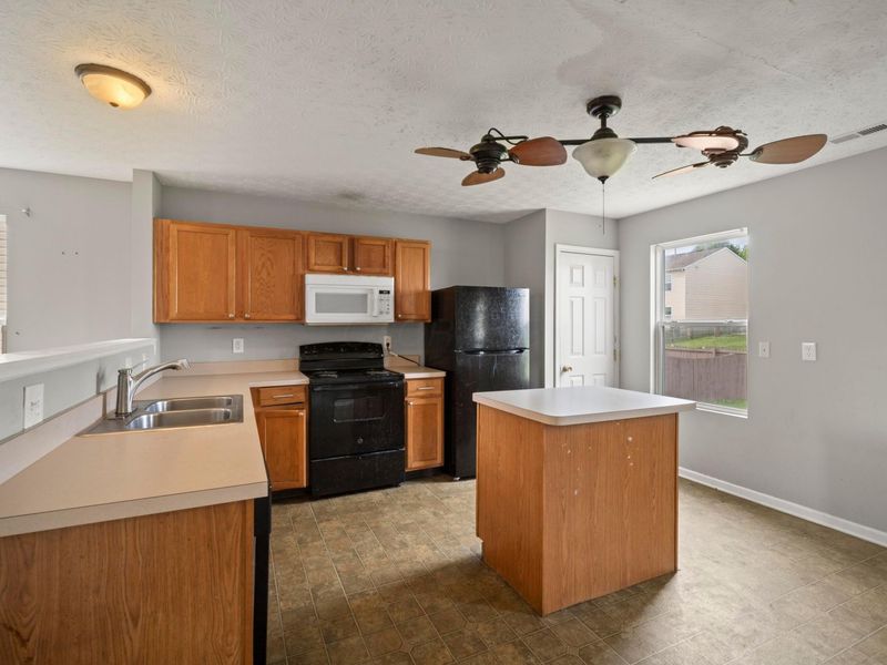 8080 Beardsley Avenue, Blacklick, OH 43004 Photo 12