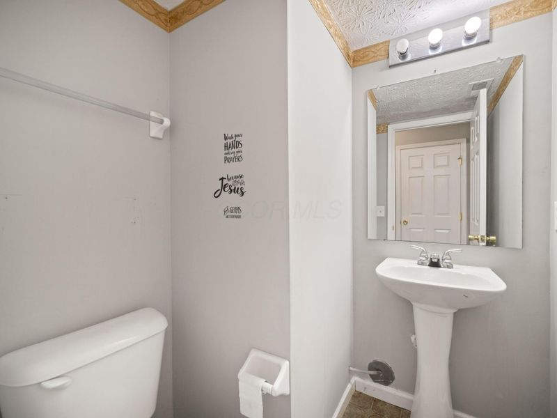 8080 Beardsley Avenue, Blacklick, OH 43004 Photo 19