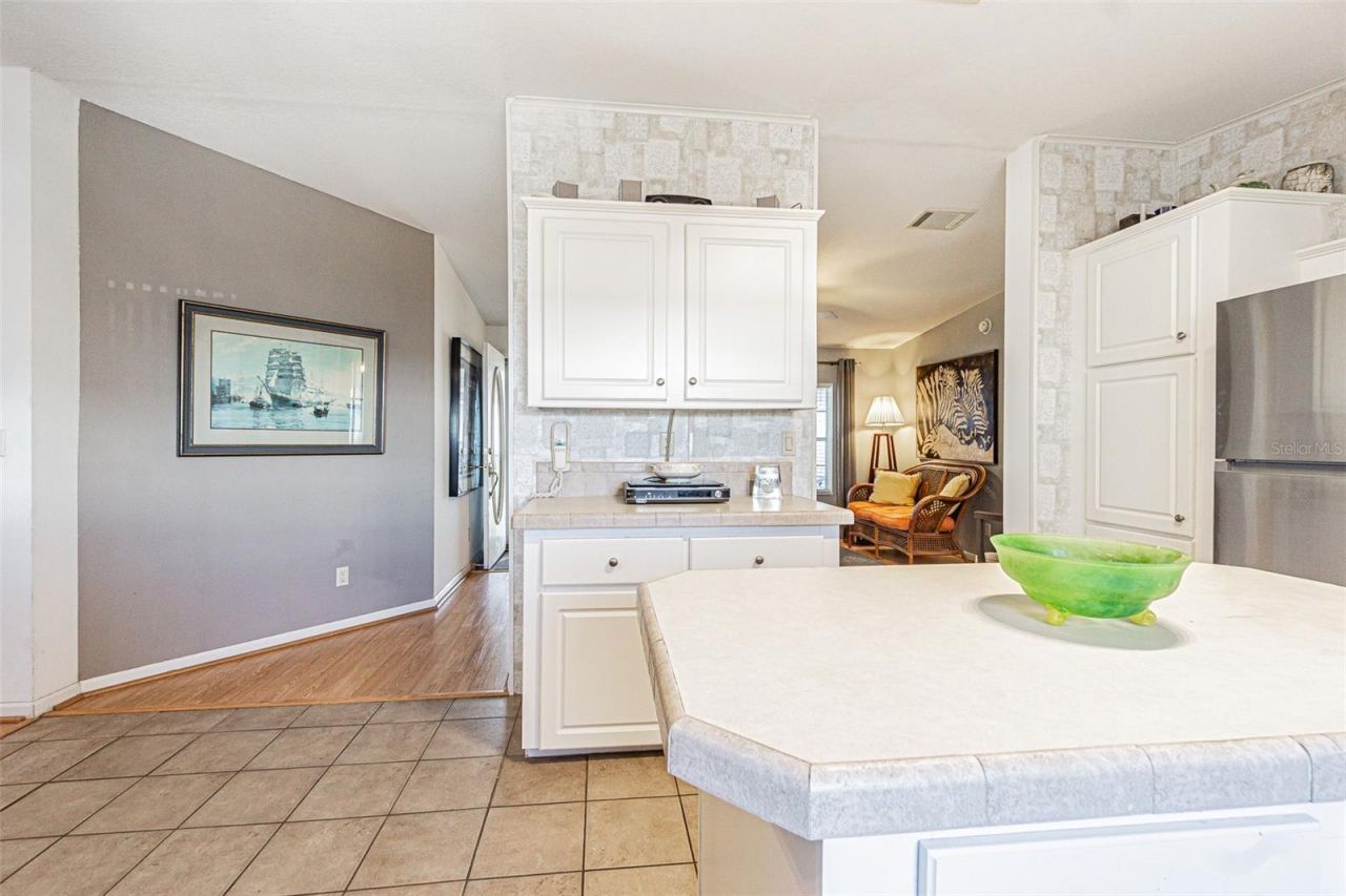37627 Lorena Avenue, Zephyrhills, FL 33541 Photo