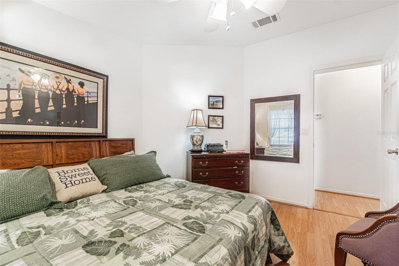 37627 Lorena Avenue, Zephyrhills, FL 33541 Photo