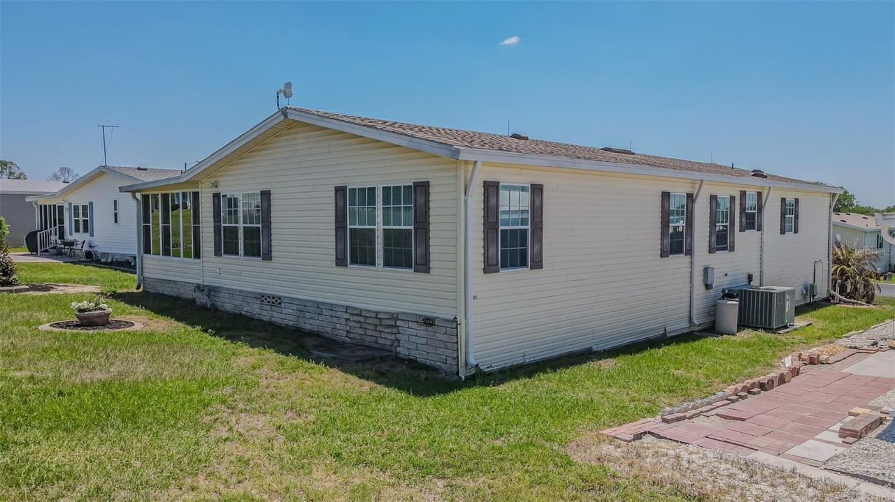 37627 Lorena Avenue, Zephyrhills, FL 33541 Photo