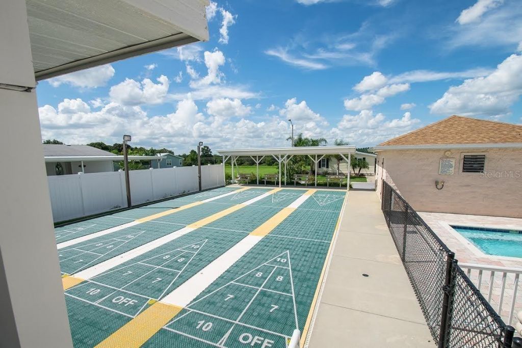 37627 Lorena Avenue, Zephyrhills, FL 33541 Photo