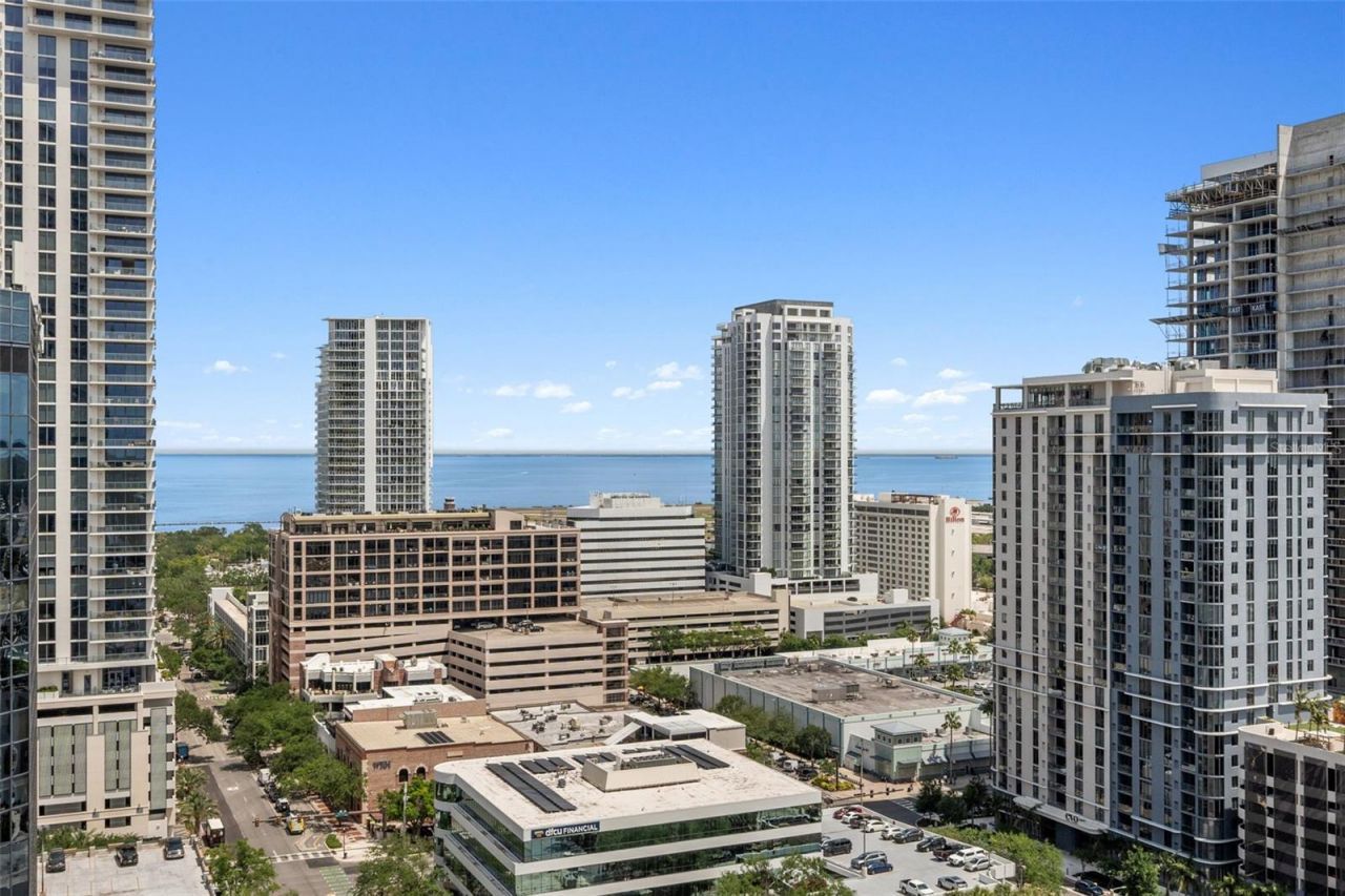 400 Central Avenue, Unit 1903, Saint Petersburg, FL 33701 Photo
