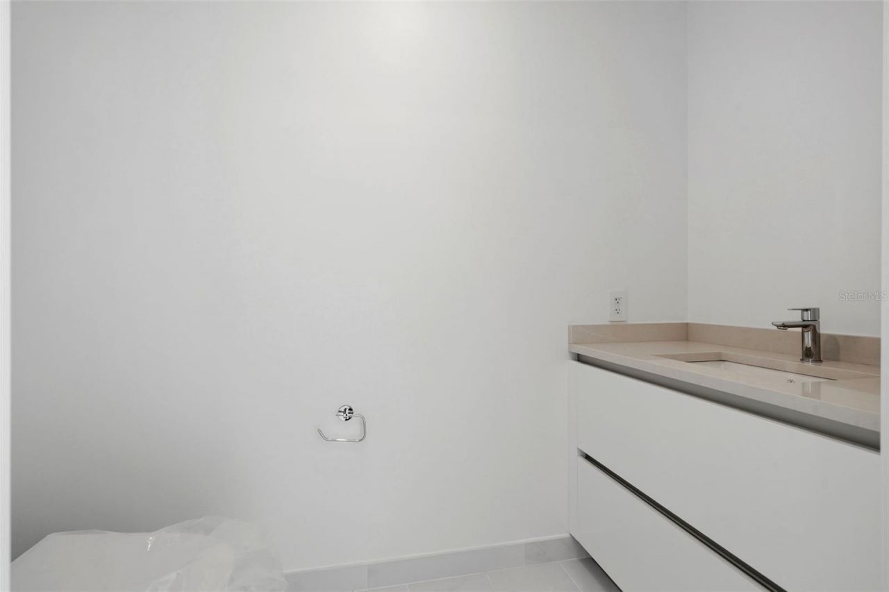 400 Central Avenue, Unit 1903, Saint Petersburg, FL 33701 Photo