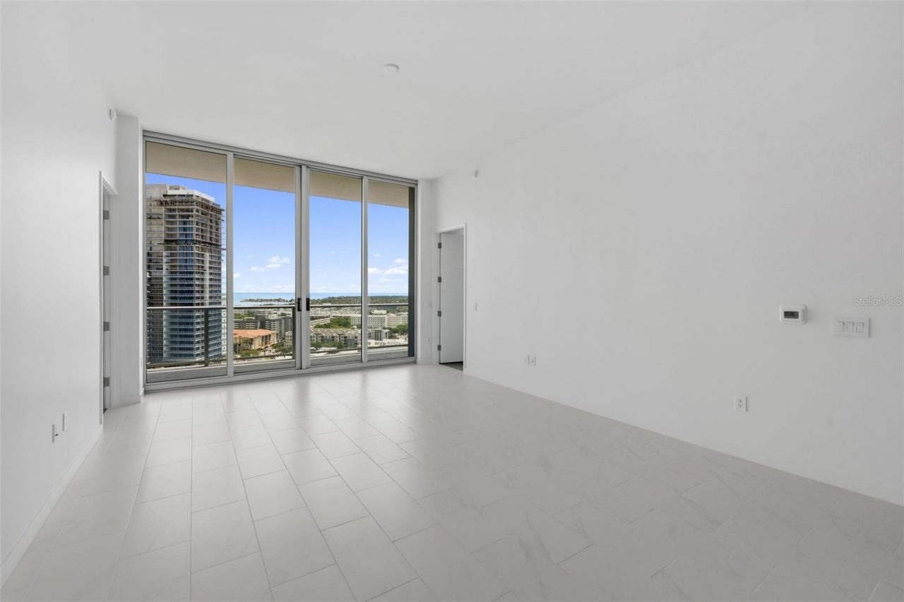 400 Central Avenue, Unit 1903, Saint Petersburg, FL 33701 Photo