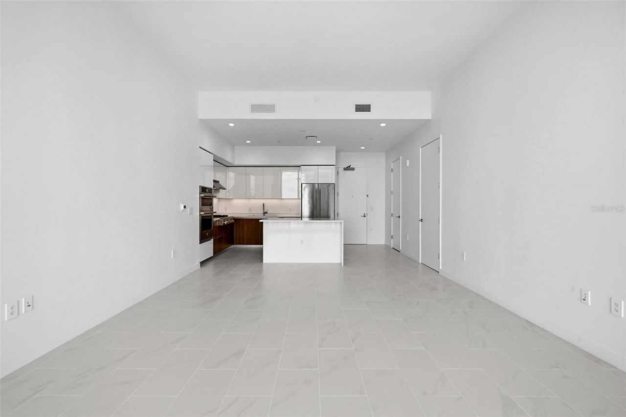 400 Central Avenue, Unit 1903, Saint Petersburg, FL 33701 Photo