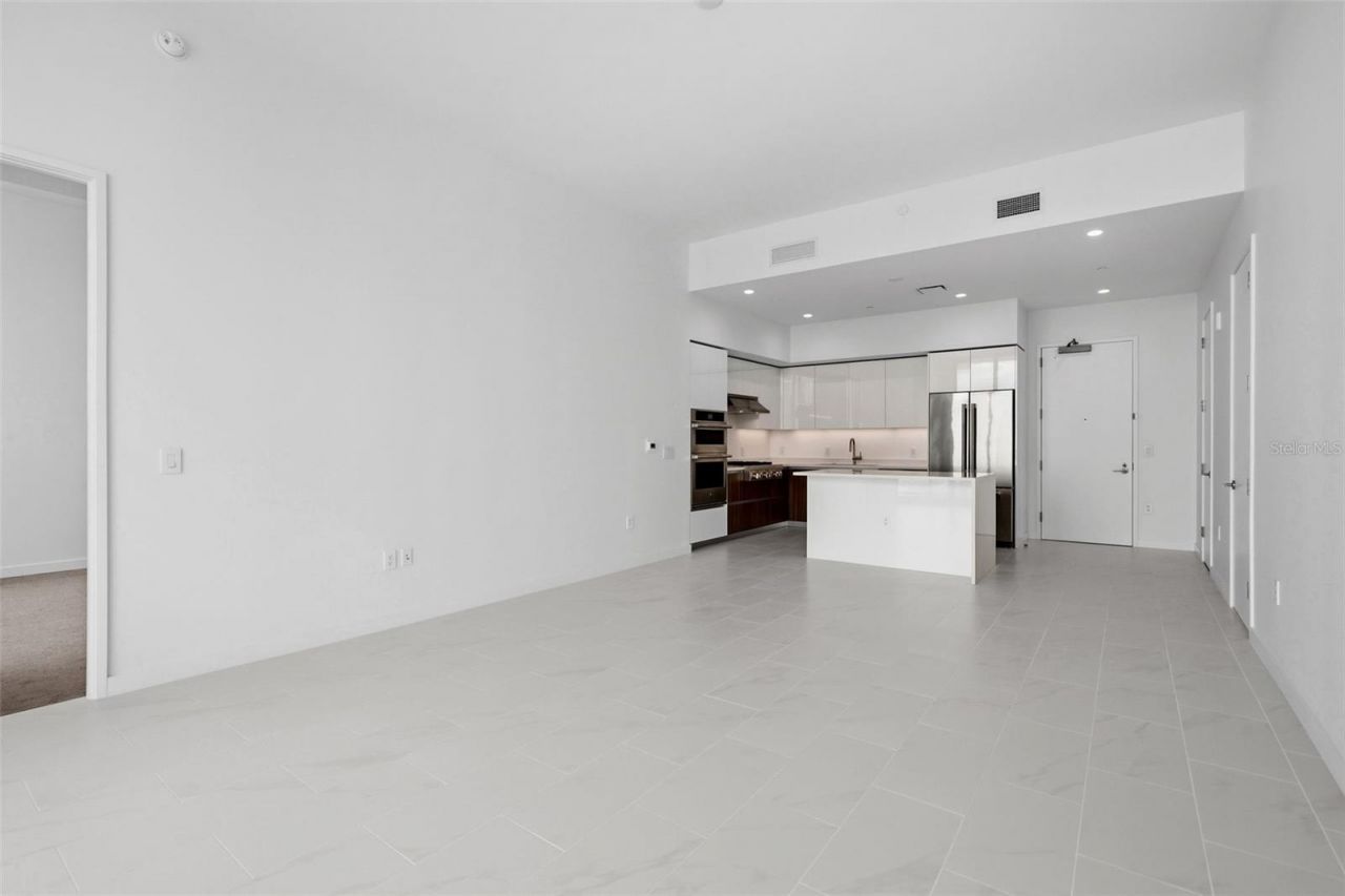 400 Central Avenue, Unit 1903, Saint Petersburg, FL 33701 Photo