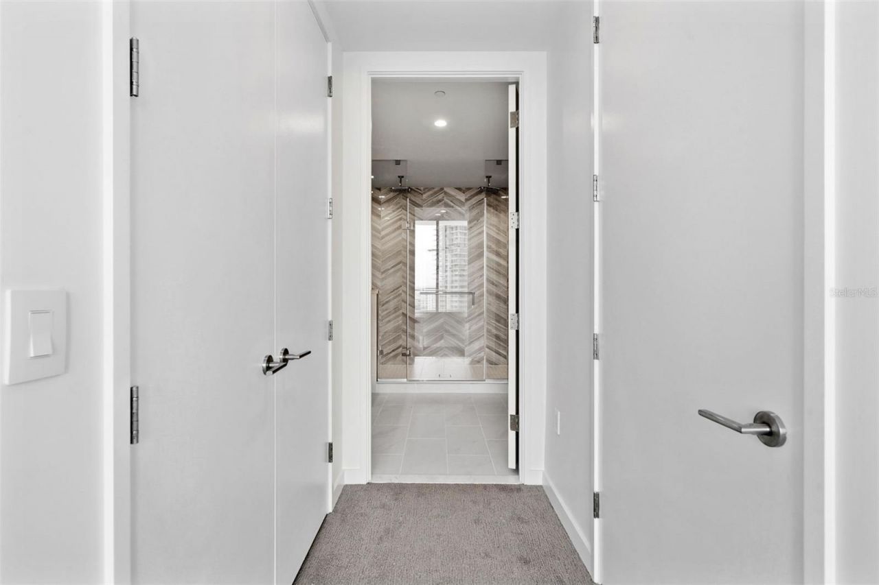 400 Central Avenue, Unit 1903, Saint Petersburg, FL 33701 Photo