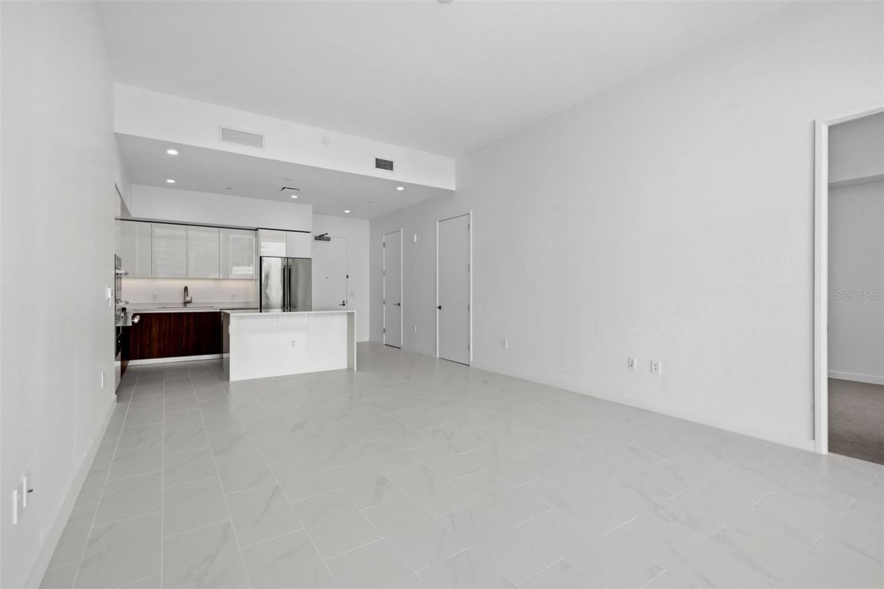 400 Central Avenue, Unit 1903, Saint Petersburg, FL 33701 Photo