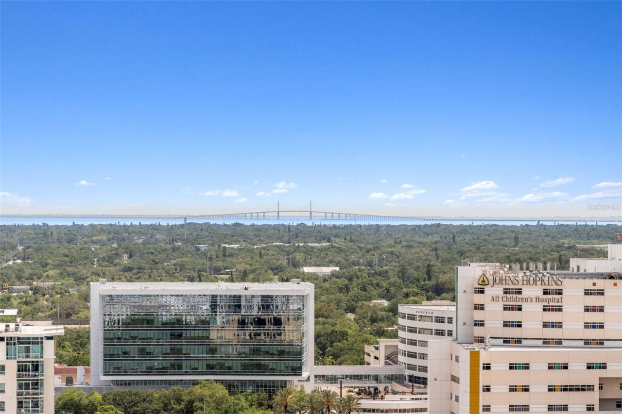 400 Central Avenue, Unit 1903, Saint Petersburg, FL 33701 Photo