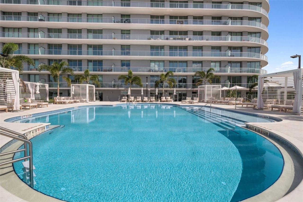 400 Central Avenue, Unit 1903, Saint Petersburg, FL 33701 Photo