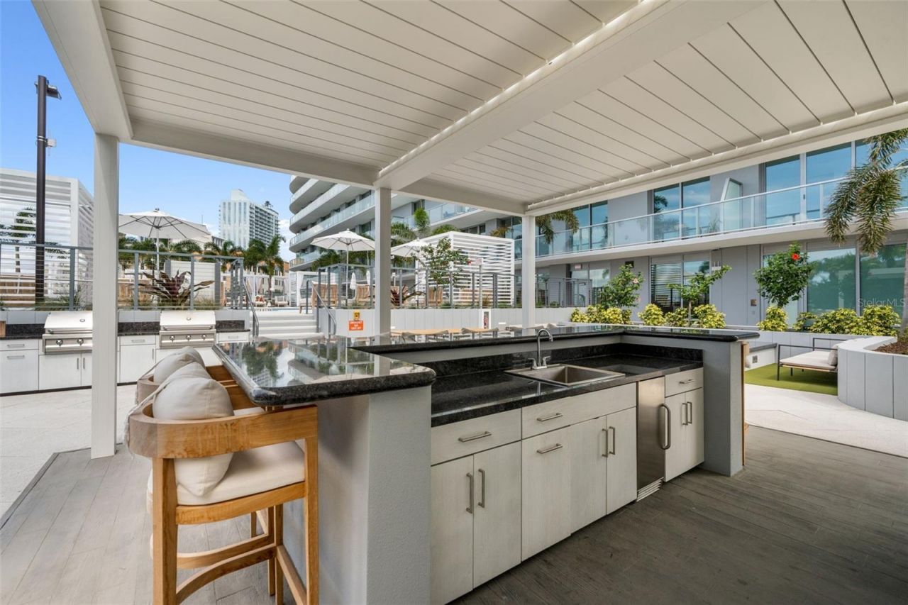 400 Central Avenue, Unit 1903, Saint Petersburg, FL 33701 Photo