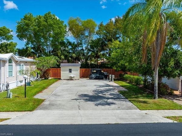 1022 Crystal Lake DR, NAPLES, FL 34120