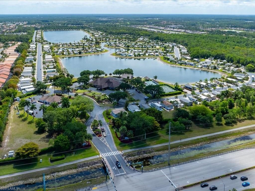 1022 Crystal Lake Dr, Naples, FL 34120 Photo