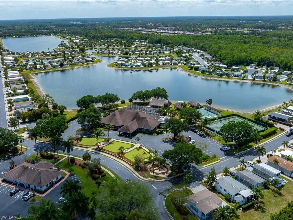 1022 Crystal Lake Dr, Naples, FL 34120 Photo
