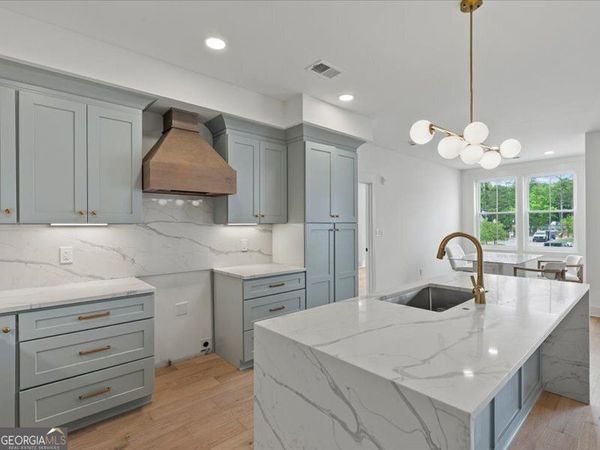 1050 Blair Lane, Unit 203, Peachtree City, GA 30269