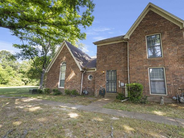 5951 BLAKEVIEW DR, Bartlett, TN 38134