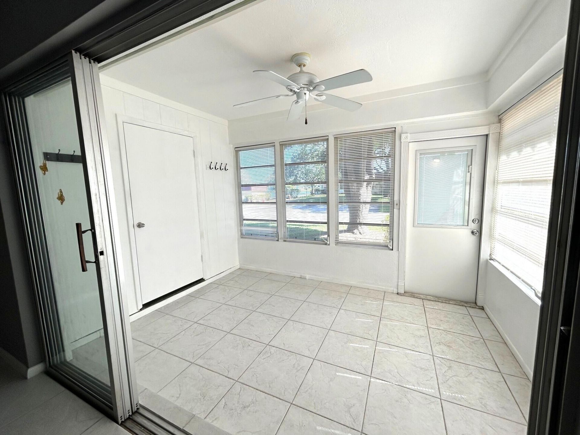617 Laconia Circle, Unit B, Lake Worth, FL 33467 Photo