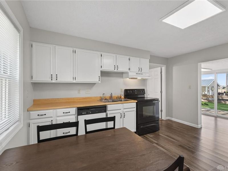 5709 W Xenia Street, Bowersville, OH 45307 Photo 11