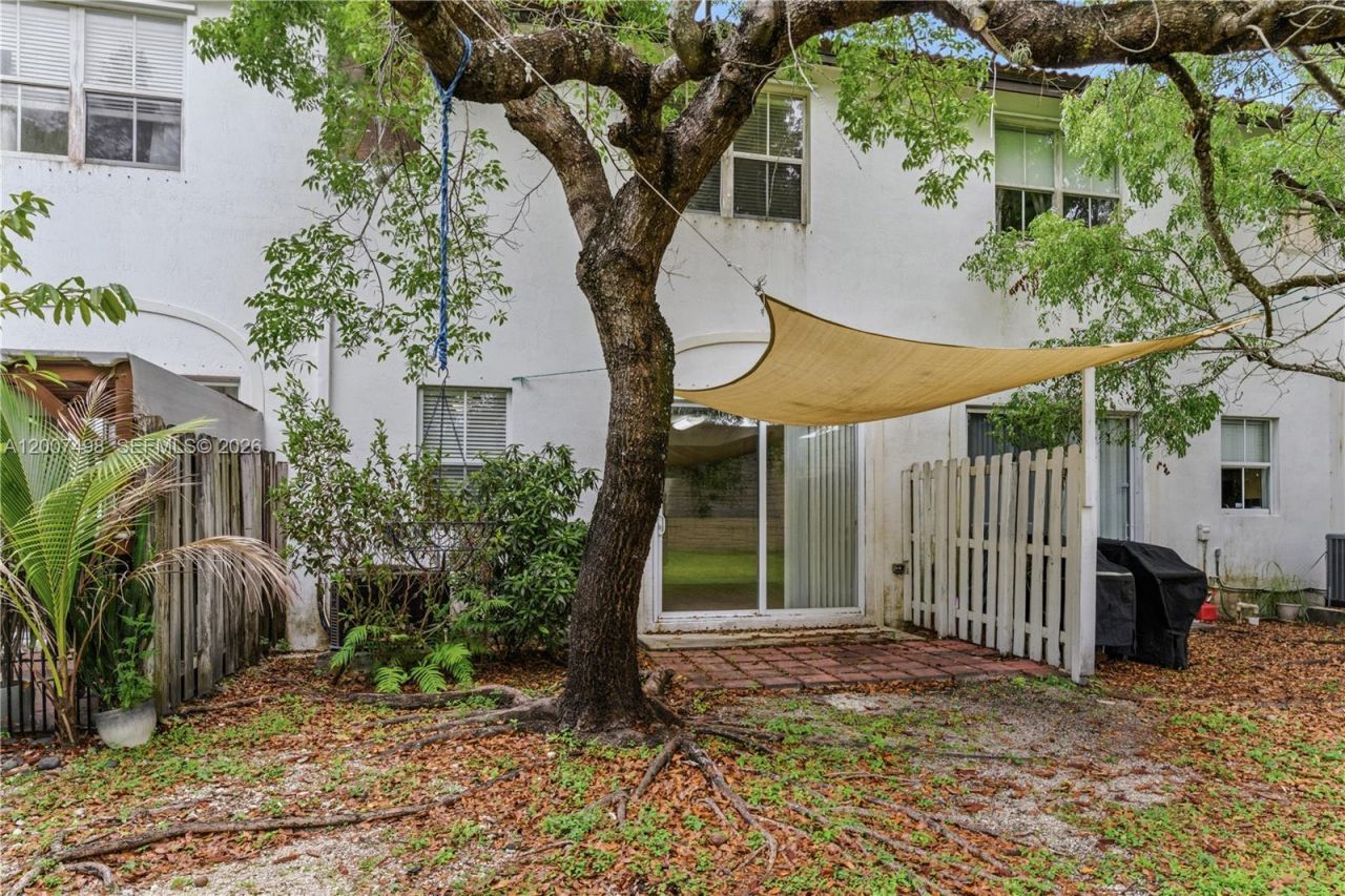 3166 NE 11th St, Homestead, FL 33033 Photo
