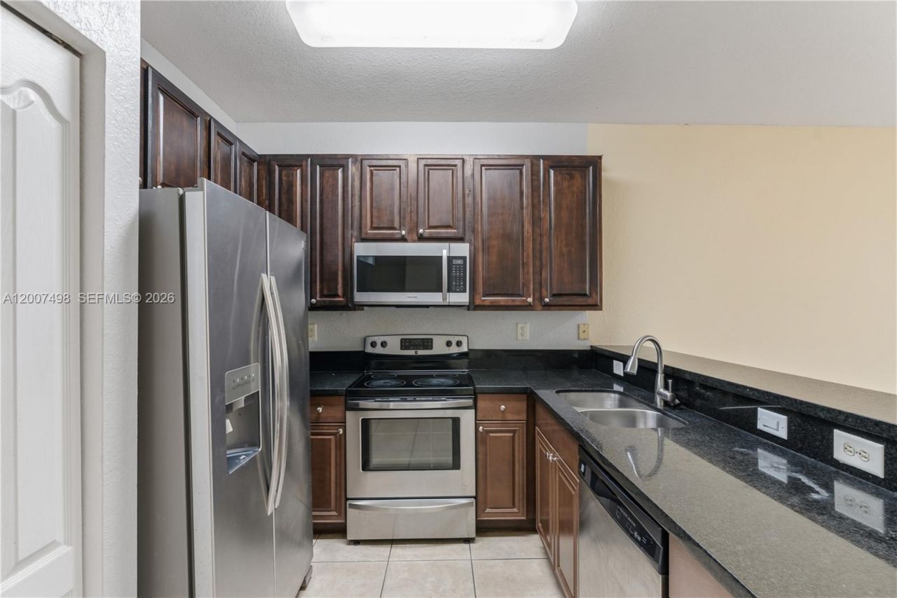 3166 NE 11th St, Homestead, FL 33033 Photo