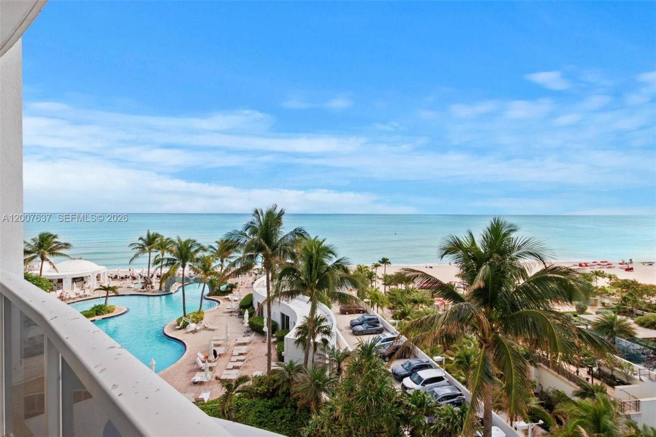18001 Collins Ave , Unit 511, Sunny Isles Beach, FL 33160 Photo