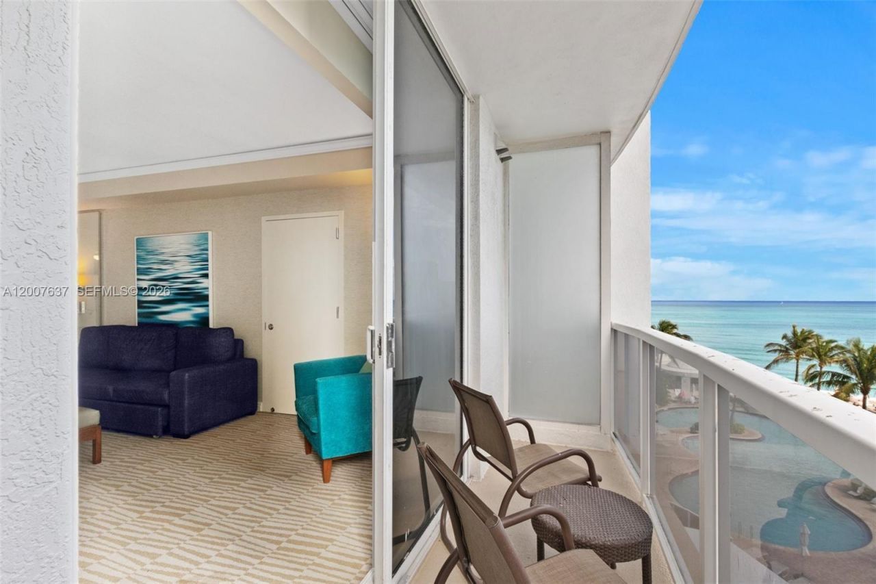 18001 Collins Ave , Unit 511, Sunny Isles Beach, FL 33160 Photo